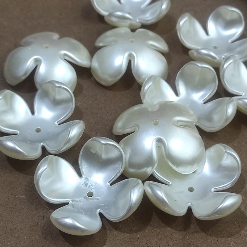 6-165pcs kelopak bunga 4 mutiara