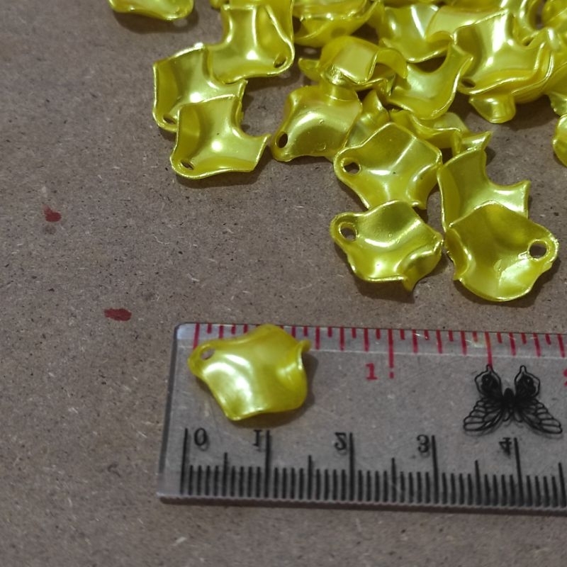 100 pcs Keriting kecil mutiara