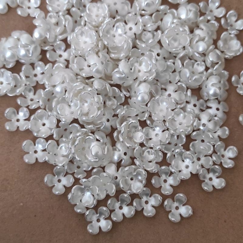 6-165pcs kelopak bunga 4 mutiara