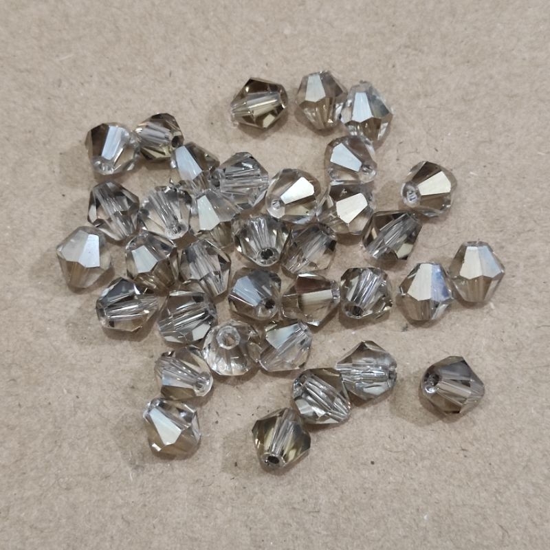 10pcs kristal kerucut lancip ukuran 8mm