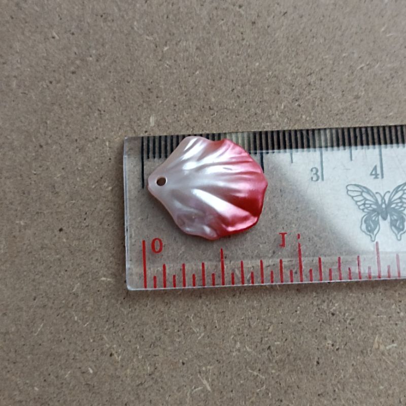 90pcs kerang kecil mutiara gradasi