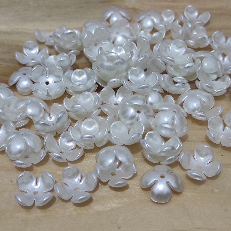 6-165pcs kelopak bunga 4 mutiara