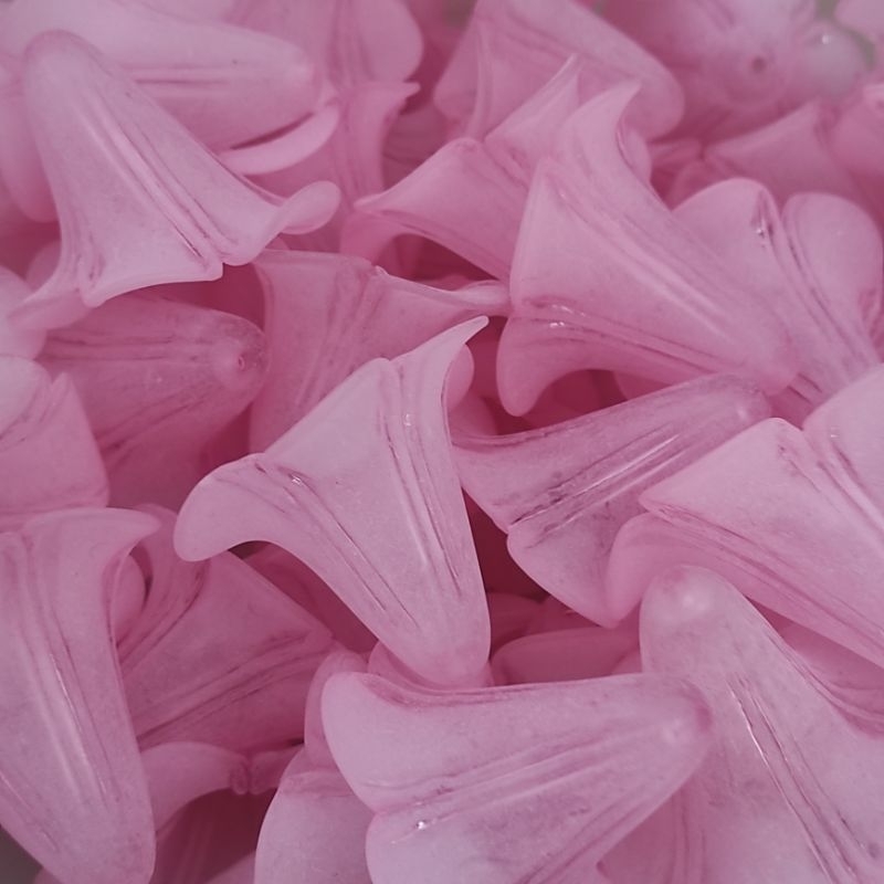 4pcs kelopak bunga corong lily gelombang doff besar