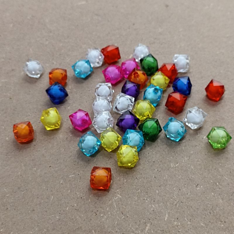 30 - 110pcs manik kotak isi