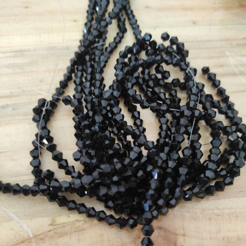 hitam