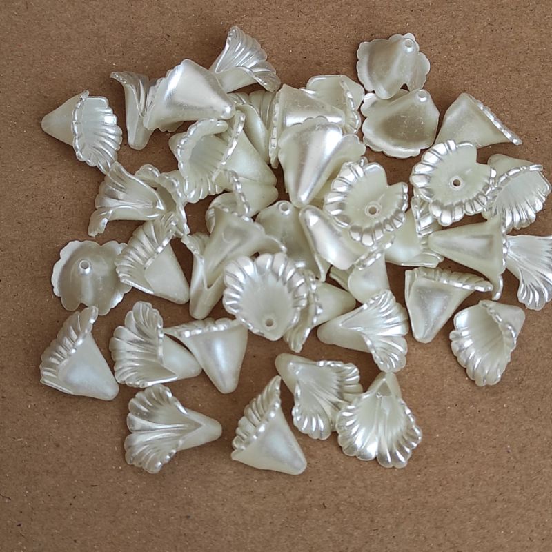 40pcs kelopak lily