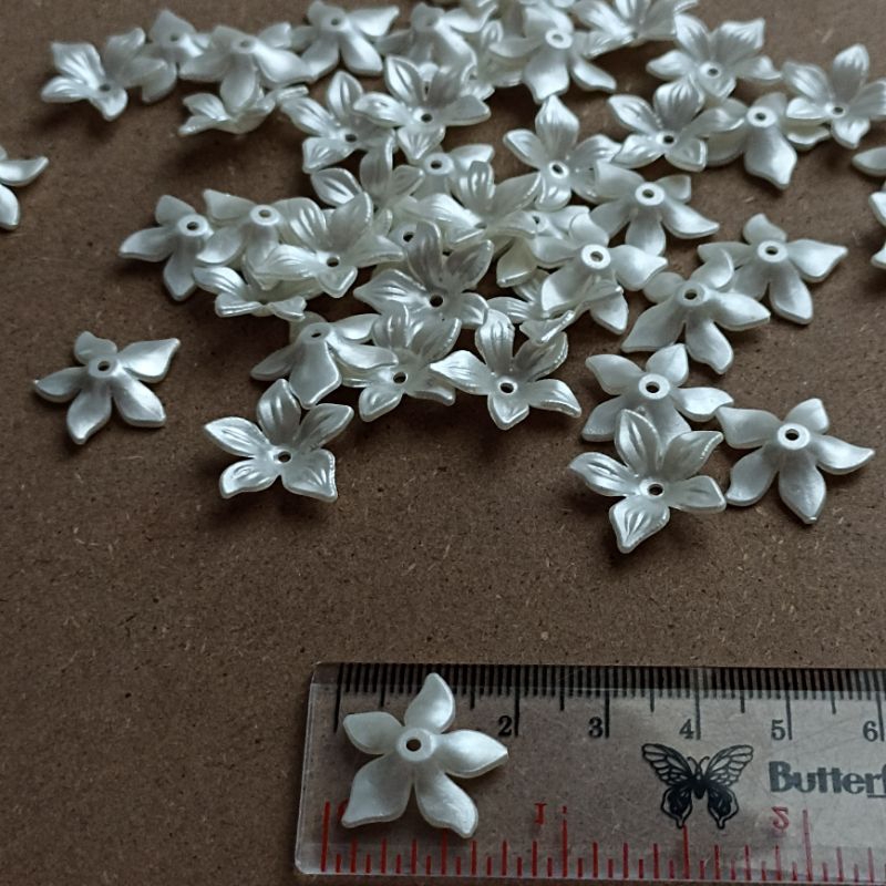 75pcs bunga kecil