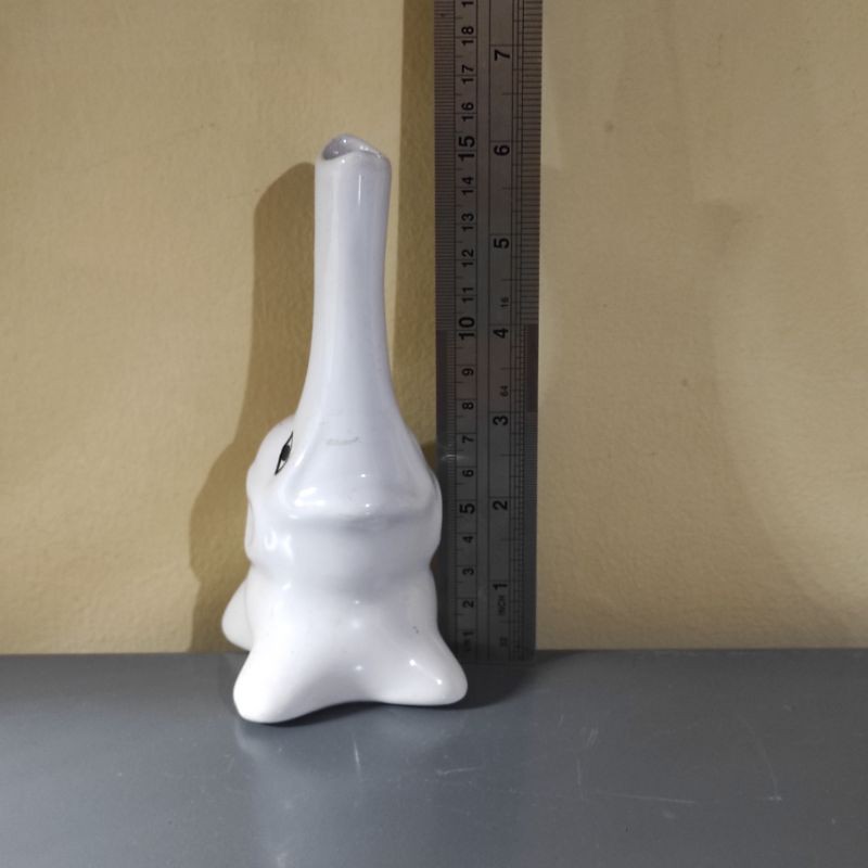 vas keramik gajah tinggi 15cm