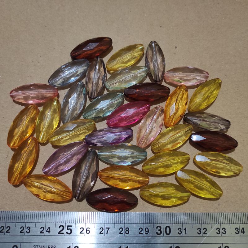 20pcs akrilik oval lubang tembus mix warna