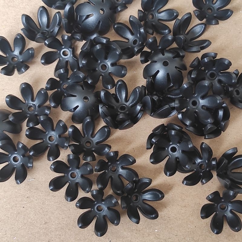 hitam