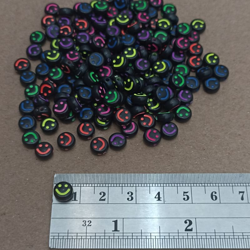 160pcs smile hitam
